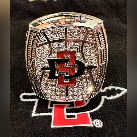 Other - San Diego State Aztecs Final Four 4 Basketball Replica Ring SDSU with pouch